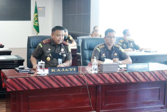 anak ancam bunuh ibunya