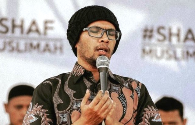 Hanan Attaki Hanan Attaki