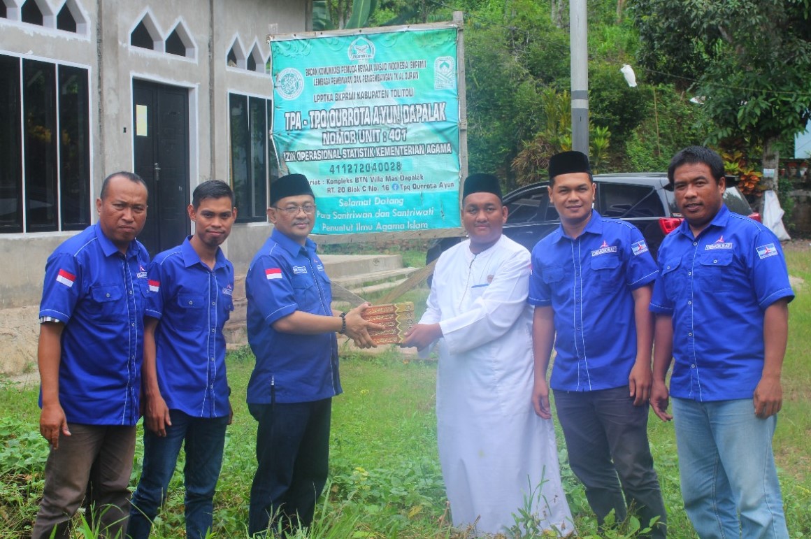 Nurmasyah Bantilan Serahkan Bantuan Alquran dan Perangkat Pembersih Majid di Sejumlah TPA di Tolitoli 1 Nurmasyah Bantilan