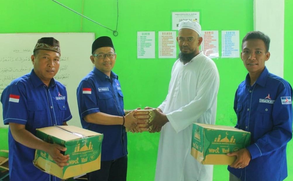 Nurmasyah Bantilan Serahkan Bantuan Alquran dan Perangkat Pembersih Majid di Sejumlah TPA di Tolitoli 2 Nurmasyah Bantilan