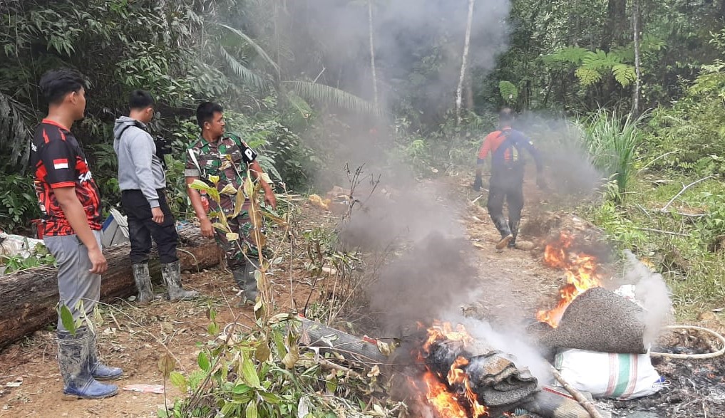 PETI di Sungai Tabong
