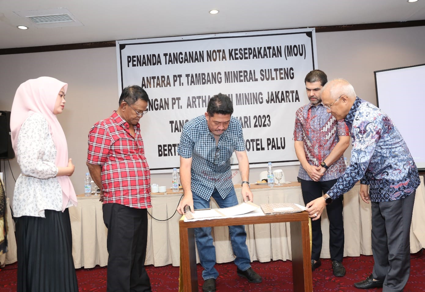 Rony Tanusaputra Gubernur Rusdy Mastura