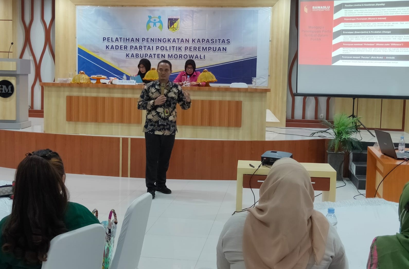 Anggota Bawaslu Sulteng Nasrun