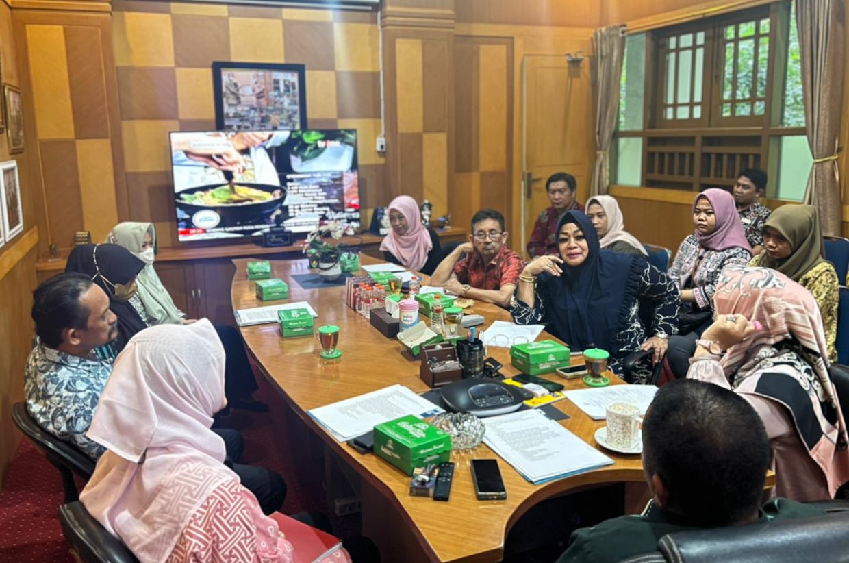 Komisi I DPRD Sulteng Komisi I DPRD Sulteng