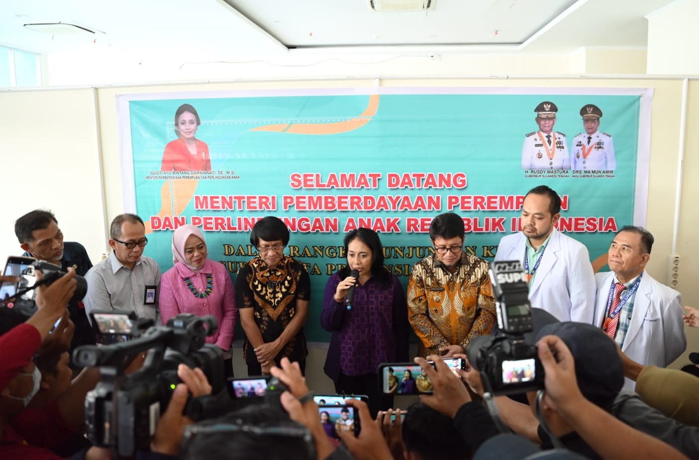 Menteri Pemberdayaan Perempuan