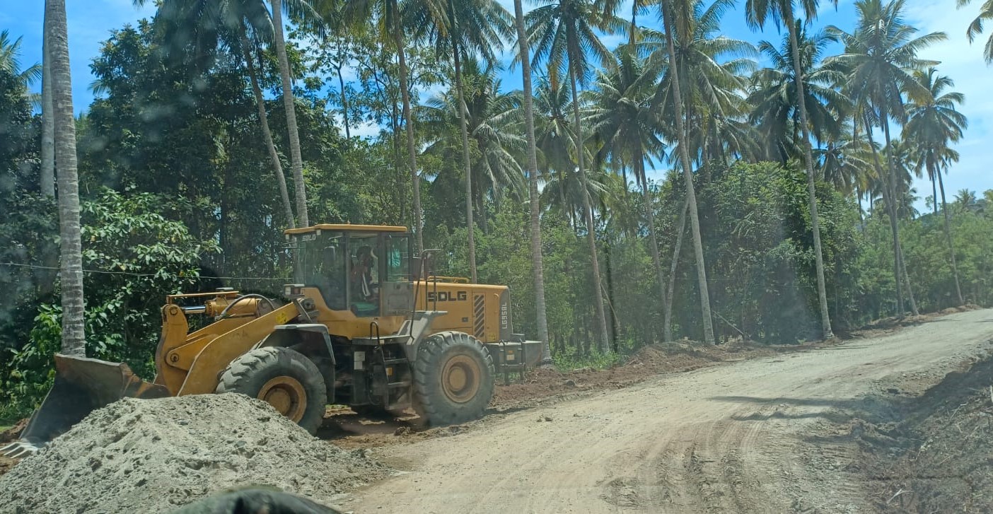 Proyek Peningkatan Jalan Kambayang - Sabang
