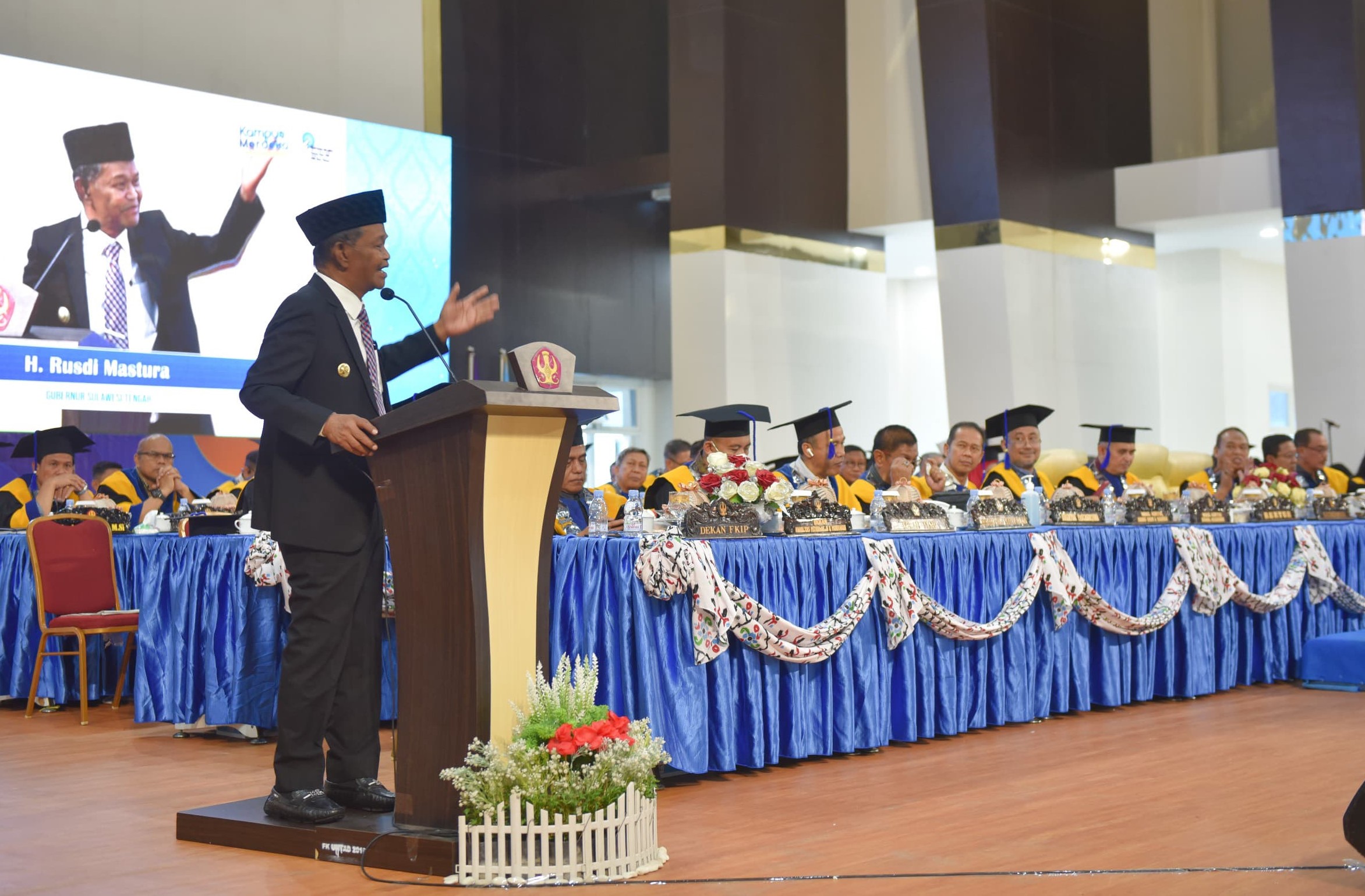 wisudah untad2 Wisuda ke 121 Untad