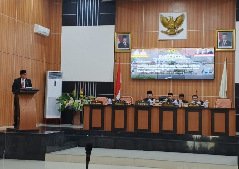 Semua Fraksi DPRD Palu Terima Ranperda Pertanggungjawaban APBD 2024, PKS dan Demokrat Beri Catatan 1 IMG 20250703 222757 447 1024x768 1